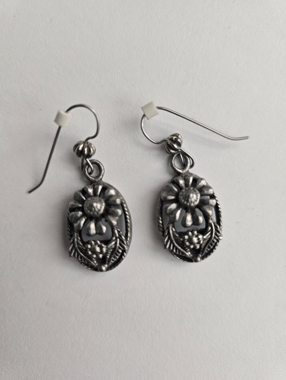 Vintage EH Floral Dangle Earrings  Silver Tone Boho - Picture 5 of 5